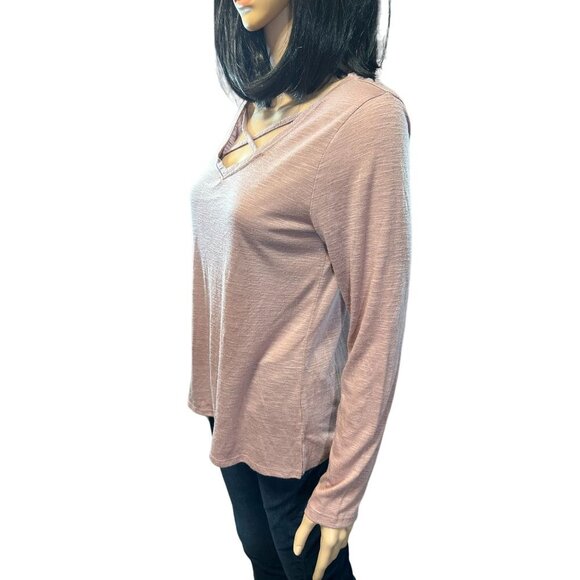 (6 for $25)Dusty Rose Long sleeve V-neck Top size medium - Picture 4 of 7